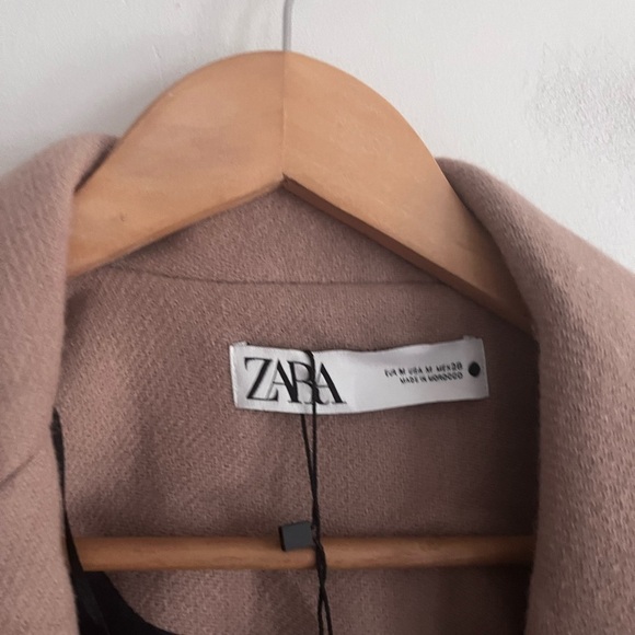 Elegant Tan Women's Coat - Picture 3 of 11